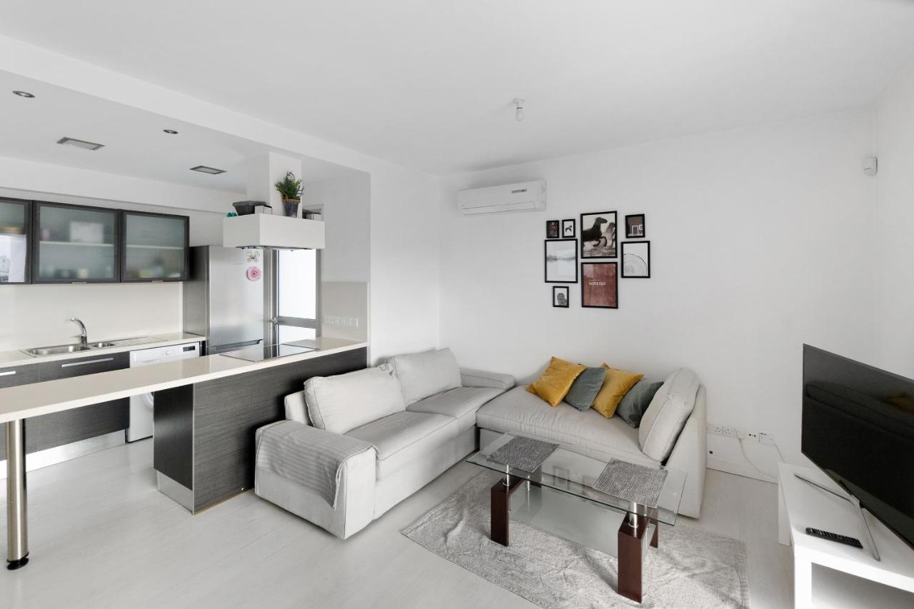 Glabur Stays - The Fabulous 2 Bdr - Nicosia City, Free Parking & Wifi, Welcomes You!!! Экстерьер фото